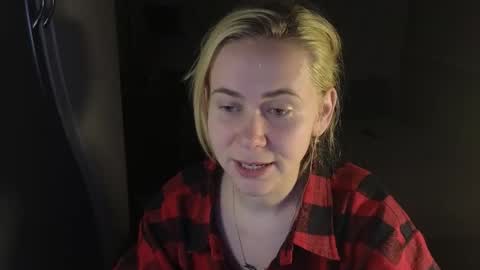 Mila online show from March 1, 2026, 6:10 pm