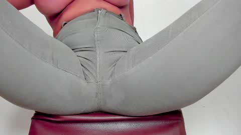 Melania online show from March 19, 2026, 3:49 pm