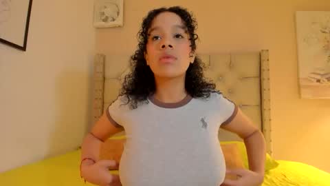 Snapshot of melania_xtreme chatting on March 11, 2026, 2:06 am melania_xtreme online show from March 11, 2026, 2:06 am