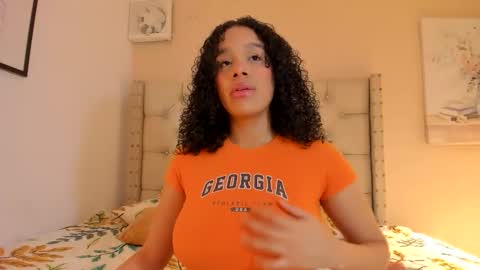 Snapshot of melania_xtreme chatting on March 19, 2026, 2:15 am melania_xtreme online show from March 19, 2026, 2:15 am