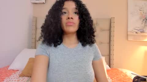 melania_xtreme online show from May 13, 2026, 1:36 am