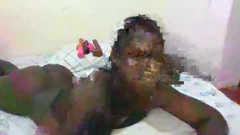 melanie_bae1 online show from April 28, 2026, 8:14 pm