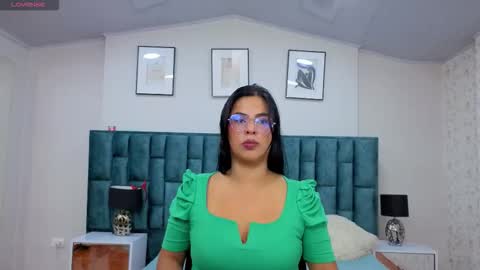 Melanny Amber online show from February 5, 2026, 2:33 pm