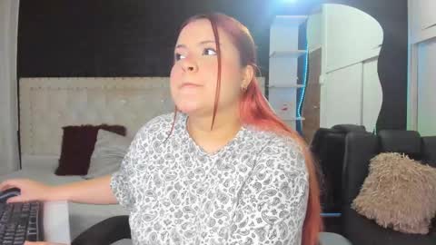 Snapshot of melanie_hh chatting on March 11, 2025, 4:10 am Melanie online show from March 11, 2025, 4:10 am