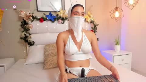 Melanie online show from November 26, 2025, 8:54 pm