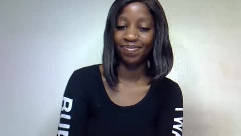 melanie_nay online show from December 5, 2024, 4:42 am