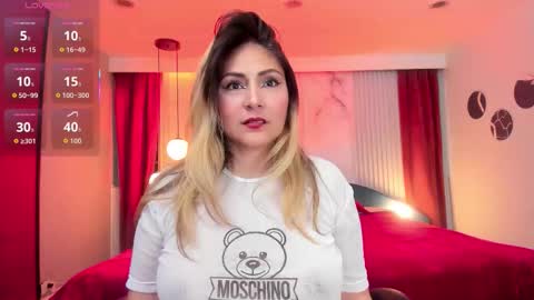 Snapshot of melanie_silver_ chatting on September 29, 2025, 9:30 pm Melanie online show from September 29, 2025, 9:30 pm