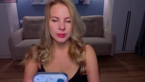Melanie Bennett online show from May 8, 2026, 6:19 am