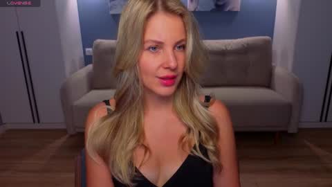 Melanie Bennett online show from June 14, 2026, 6:59 am
