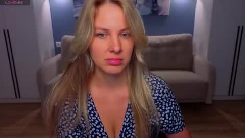 Melanie Bennett online show from June 18, 2026, 6:46 am