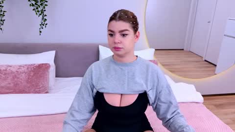 Melanie online show from November 7, 2025, 4:18 pm