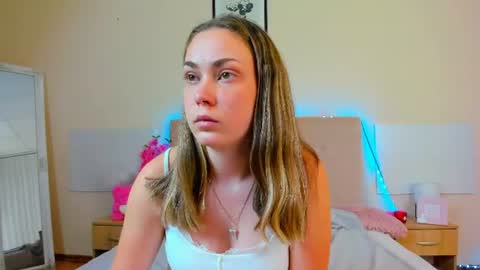 Snapshot of melaniecutys chatting on July 14, 2026, 10:21 am Melania online show from July 14, 2026, 10:21 am