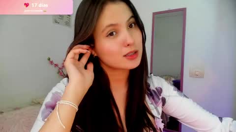 mel  online show from May 12, 2026, 7:22 pm