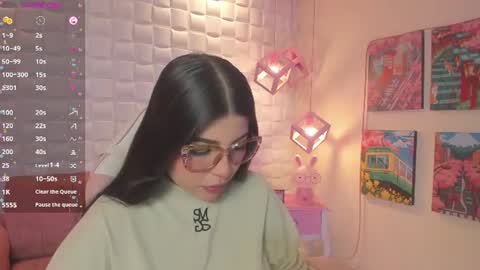 Snapshot of melaniegrayx chatting on June 27, 2026, 2:01 pm melaniegrayx online show from June 27, 2026, 2:01 pm