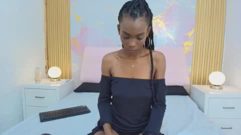 Melanie online show from September 27, 2025, 12:54 pm