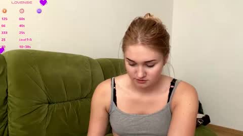 Snapshot of melaniepavan chatting on February 14, 2026, 7:05 am Marry online show from February 14, 2026, 7:05 am