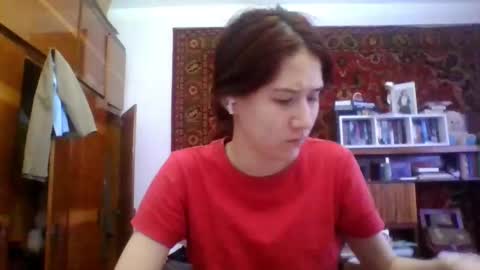 Snapshot of melaniepavan chatting on March 25, 2026, 5:13 am Marry online show from March 25, 2026, 5:13 am