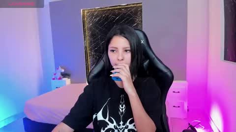  Melani  dont forget to follow me and like  online show from February 10, 2025, 2:52 am