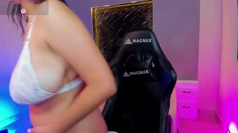  Melani  dont forget to follow me and like  online show from February 18, 2025, 6:37 am