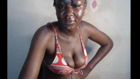 Snapshot of melanin_coco chatting on October 6, 2025, 12:41 am Bene online show from October 6, 2025, 12:41 am