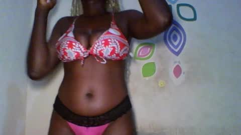 Snapshot of melanin_coco chatting on October 21, 2025, 10:54 pm Bene online show from October 21, 2025, 10:54 pm