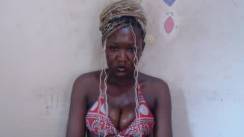 Snapshot of melanin_coco chatting on October 25, 2025, 10:34 am Bene online show from October 25, 2025, 10:34 am