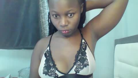 Snapshot of melanin_sassy96 chatting on December 9, 2024, 12:08 pm bad lil shawry online show from December 9, 2024, 12:08 pm