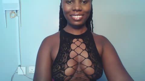 Snapshot of melanin_sassy96 chatting on December 13, 2024, 10:41 am bad lil shawry online show from December 13, 2024, 10:41 am