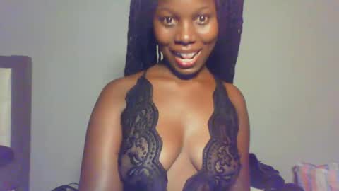 Snapshot of melanin_sassy96 chatting on January 10, 2025, 10:04 pm bad lil shawry online show from January 10, 2025, 10:04 pm