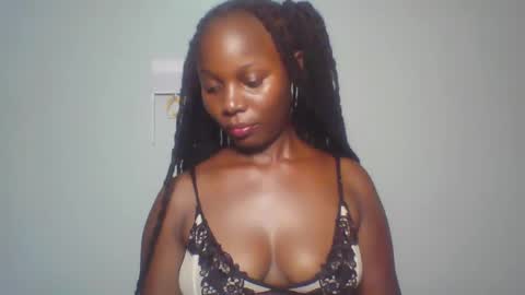 Snapshot of melanin_sassy96 chatting on January 16, 2025, 9:30 pm bad lil shawry online show from January 16, 2025, 9:30 pm