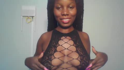 Snapshot of melanin_sassy96 chatting on January 24, 2025, 10:41 pm bad lil shawry online show from January 24, 2025, 10:41 pm