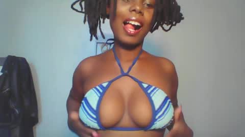 Snapshot of melanin_sassy96 chatting on January 26, 2025, 1:58 pm bad lil shawry online show from January 26, 2025, 1:58 pm