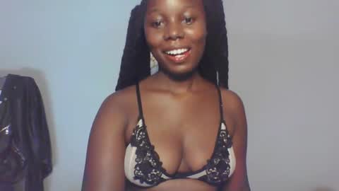 Snapshot of melanin_sassy96 chatting on January 27, 2025, 11:00 am bad lil shawry online show from January 27, 2025, 11:00 am