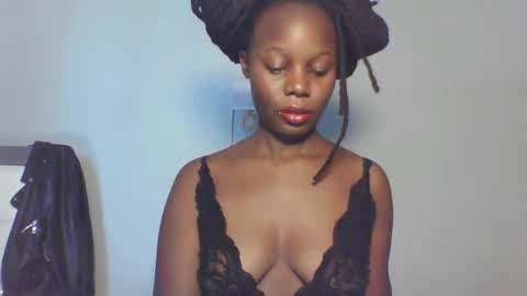 Snapshot of melanin_sassy96 chatting on January 28, 2025, 9:41 am bad lil shawry online show from January 28, 2025, 9:41 am