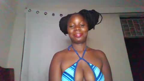 Snapshot of melanin_sassy96 chatting on February 13, 2025, 1:40 am bad lil shawry online show from February 13, 2025, 1:40 am