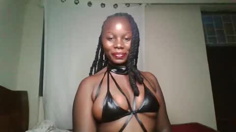 Snapshot of melanin_sassy96 chatting on February 19, 2025, 6:00 pm bad lil shawry online show from February 19, 2025, 6:00 pm