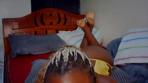 Snapshot of melanin_sassy96 chatting on October 8, 2025, 8:17 pm bad lil shawry online show from October 8, 2025, 8:17 pm