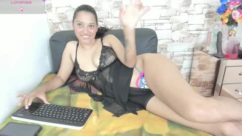 melannie roses online show from January 21, 2025, 10:08 pm