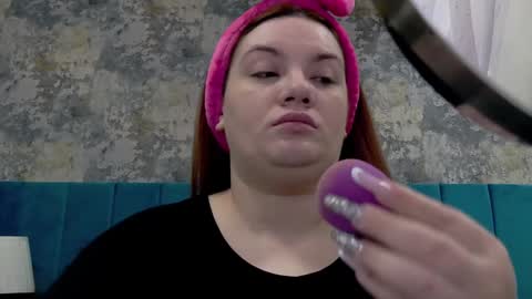 melanniebrown online show from February 2, 2025, 7:41 am