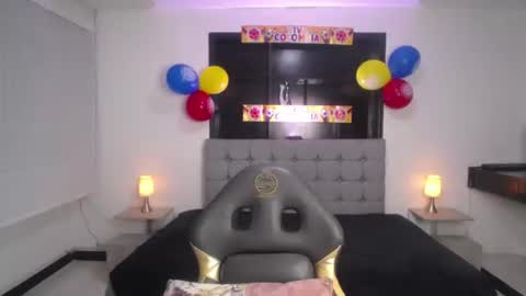 melanny_petite online show from July 1, 2026, 1:02 pm
