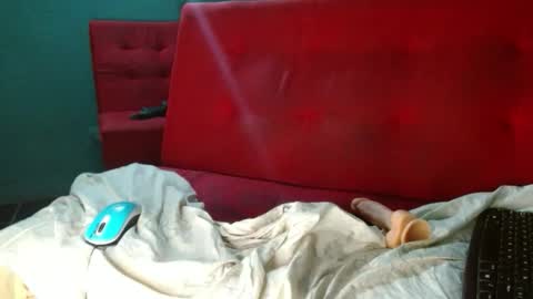 melany online show from February 9, 2026, 9:57 am