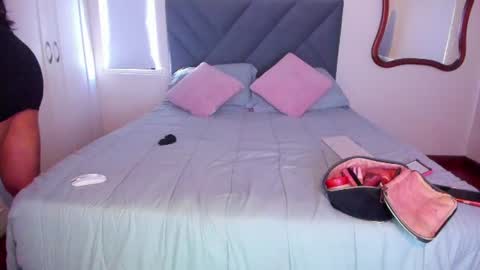 Snapshot of melany_arizaaa chatting on June 25, 2026, 10:14 pm melany_arizaaa online show from June 25, 2026, 10:14 pm