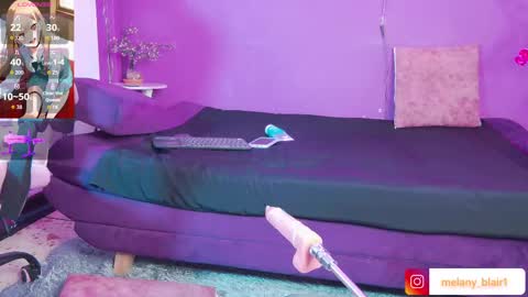 Snapshot of melany_blair chatting on October 9, 2025, 8:18 pm Melany online show from October 9, 2025, 8:18 pm