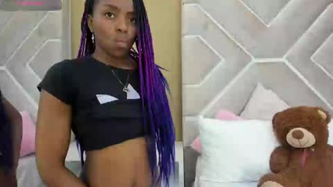 Melanie online show from February 27, 2025, 5:36 pm