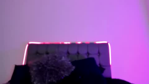 melany online show from February 24, 2025, 4:49 am