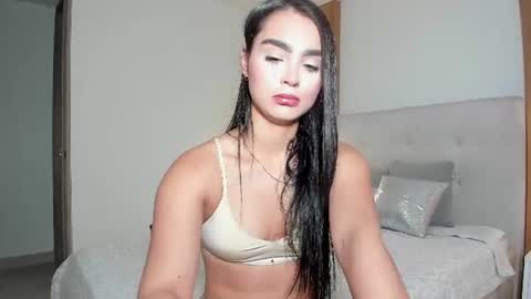 Snapshot of melanyrosse chatting on August 3, 2026, 11:52 pm Melany online show from August 3, 2026, 11:52 pm