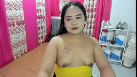 Snapshot of melayfoxx chatting on May 25, 2026, 5:41 pm melayfoxx online show from May 25, 2026, 5:41 pm