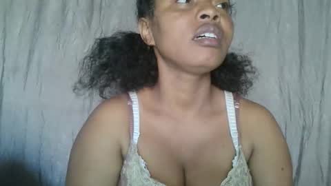 Snapshot of meld2599 chatting on October 14, 2025, 6:25 am meld2599 online show from October 14, 2025, 6:25 am