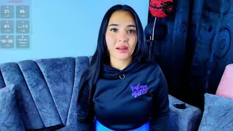    Independent model online show from September 26, 2025, 3:10 am