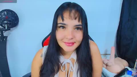    Independent model online show from February 17, 2026, 3:58 am